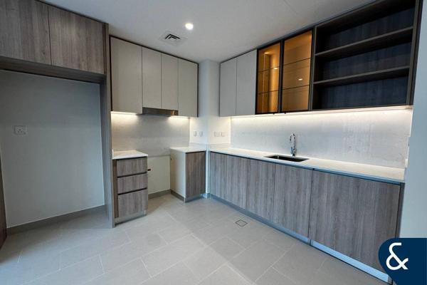 Brand New | Spacious | Close to the Park